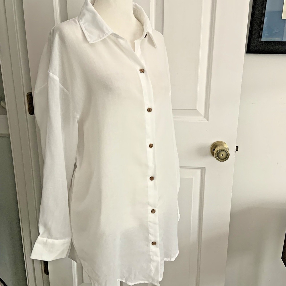 Dotti Ephemeral Light Sheer White Long sleeve Button up shirt w button back sz M